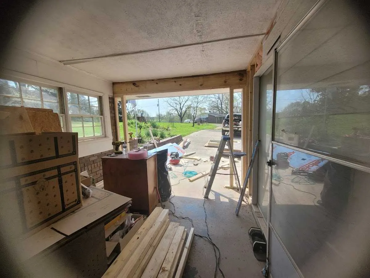 Air movers and dehumidifier for Drying & Dehumidification in Snowflake