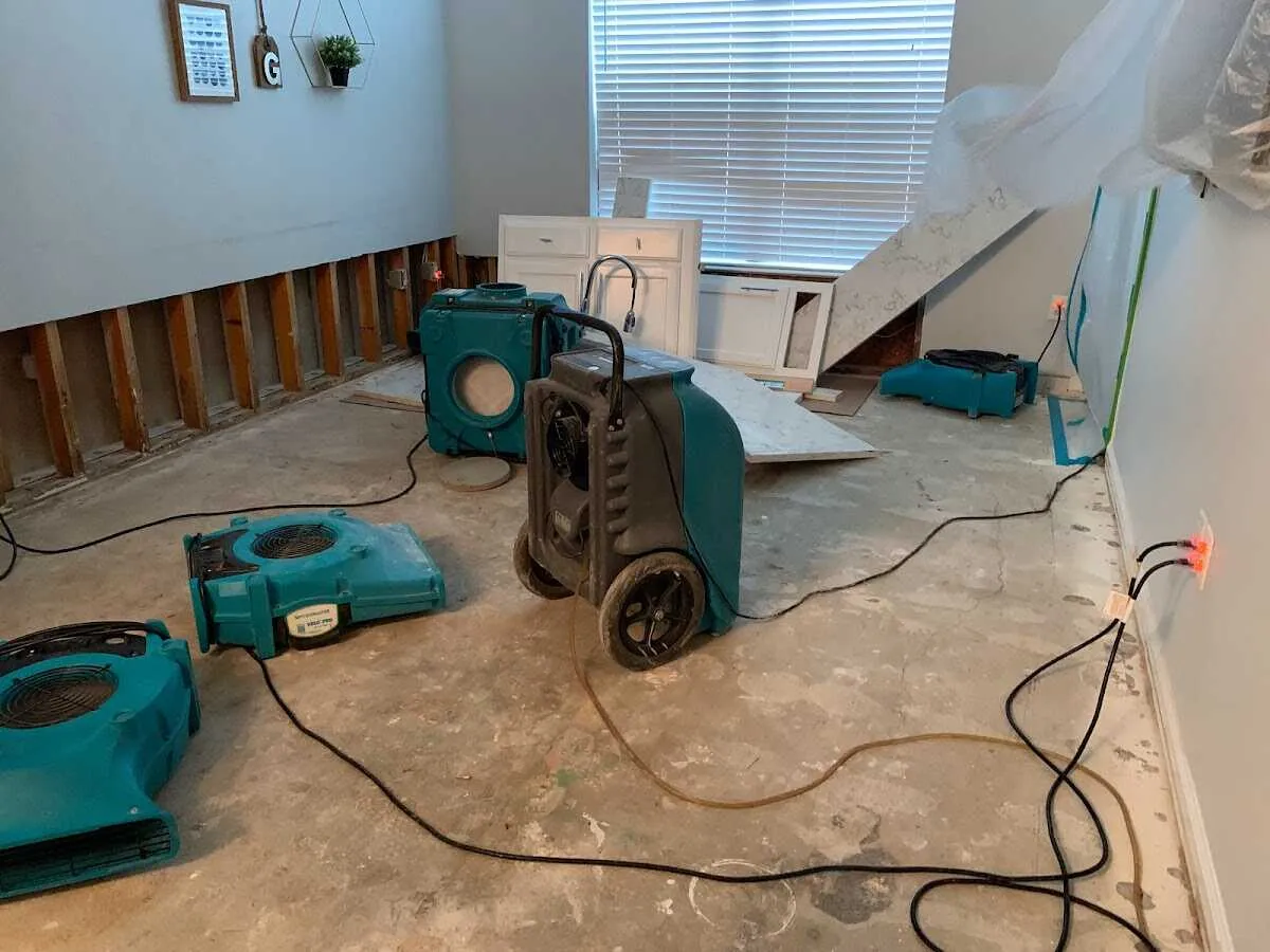 Dehumidifier in flood-cut room for Water Extraction & Removal in Snowflake